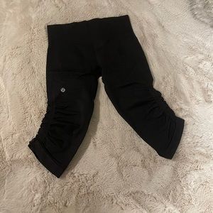 Lululemon 🍋 compression crop legging